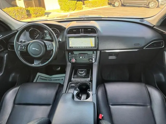 2019 JAGUAR F-PACE PREMIUM  