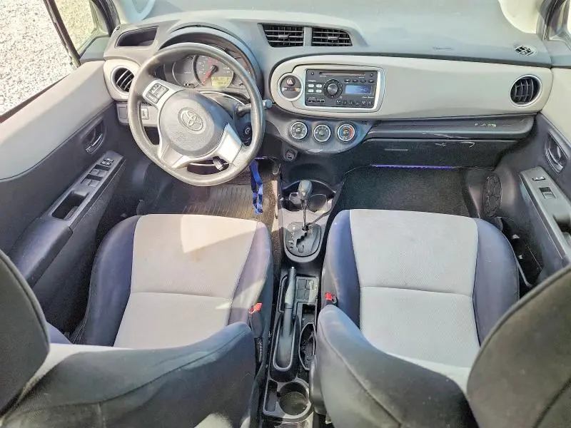 2013 TOYOTA YARIS 5-DOOR LE  