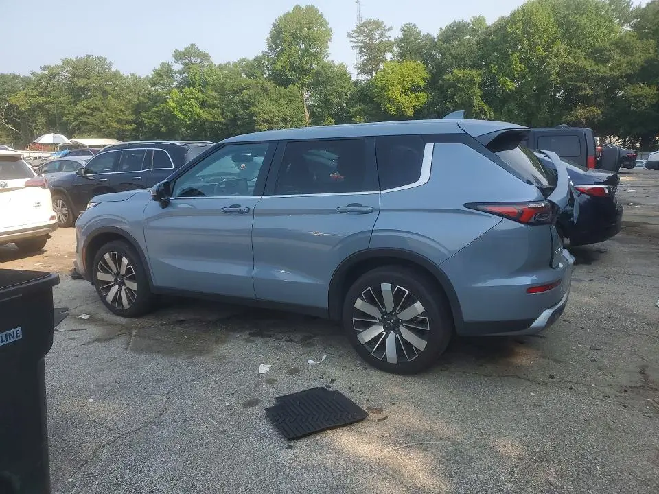 2025 MITSUBISHI OUTLANDER SE  