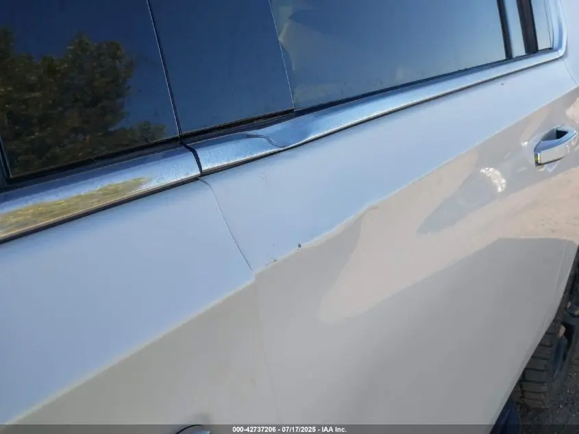 2022 CHEVROLET SUBURBAN 4WD PREMIER