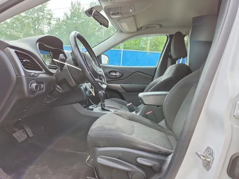 2019 JEEP CHEROKEE SPORT  