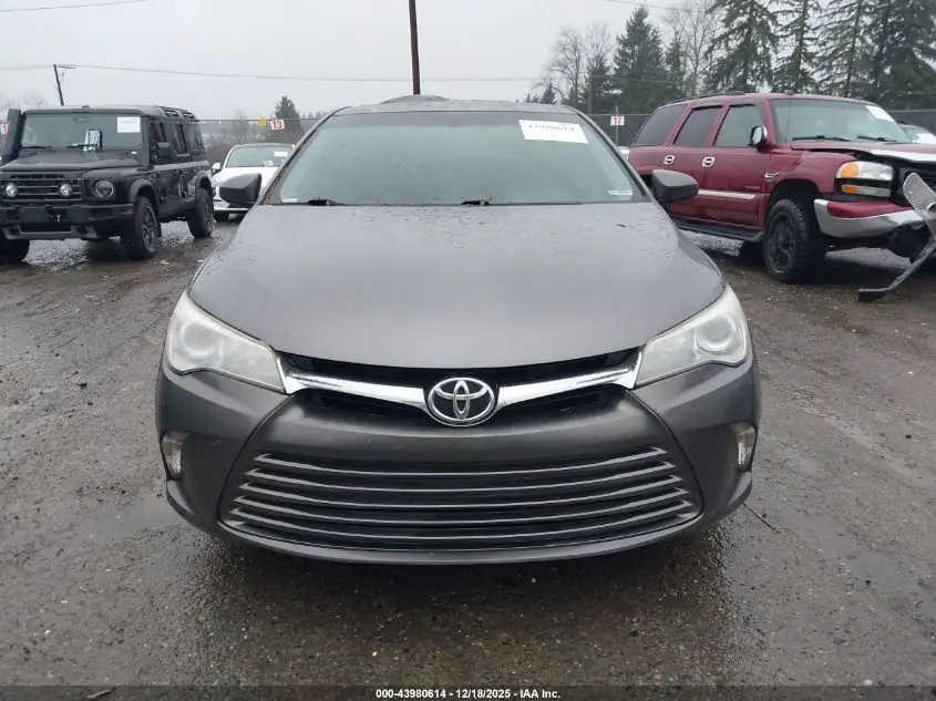 2017 TOYOTA CAMRY LE