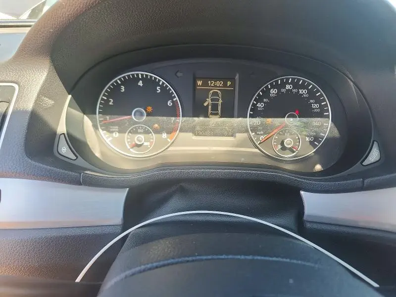 2012 VOLKSWAGEN PASSAT SE  