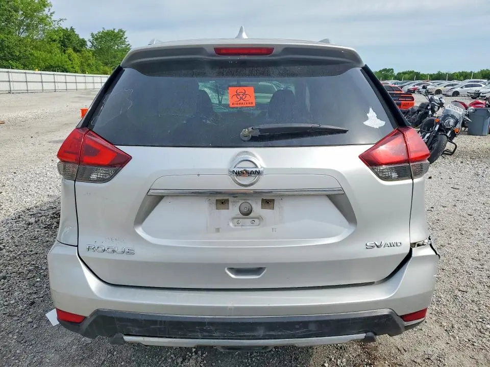 2017 NISSAN ROGUE SV  