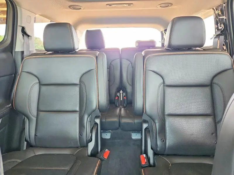 2021 GMC ACADIA AT4  