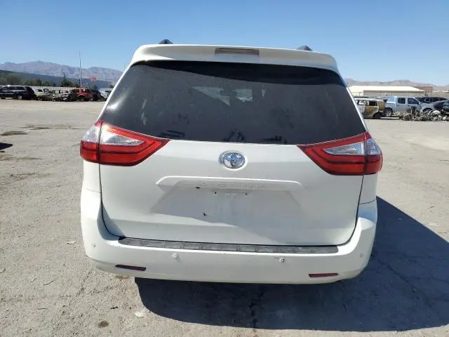 2015 TOYOTA SIENNA XLE  