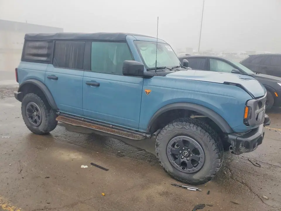 2022 FORD BRONCO BASE  