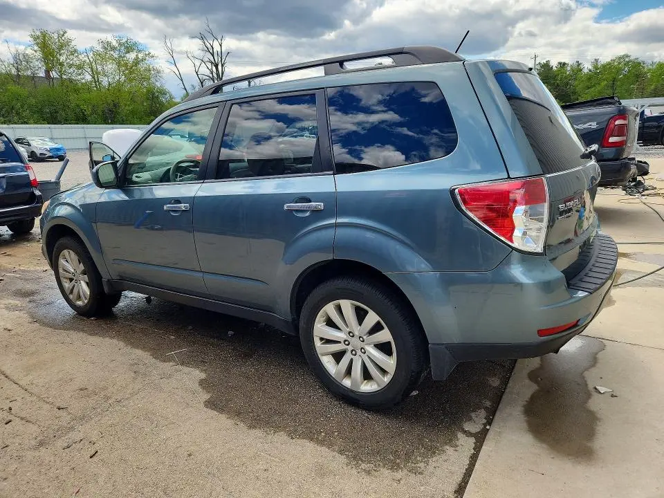 2013 SUBARU FORESTER 2.5X PREMIUM  