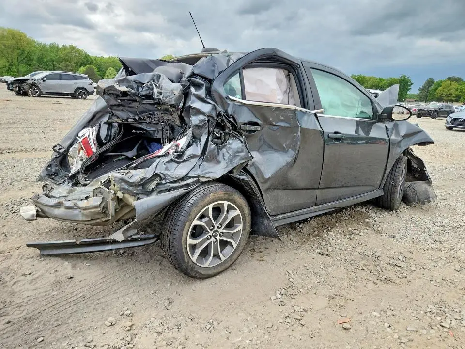 2019 CHEVROLET SONIC LT  