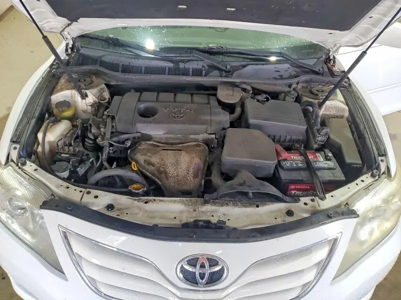 2011 TOYOTA CAMRY LE  