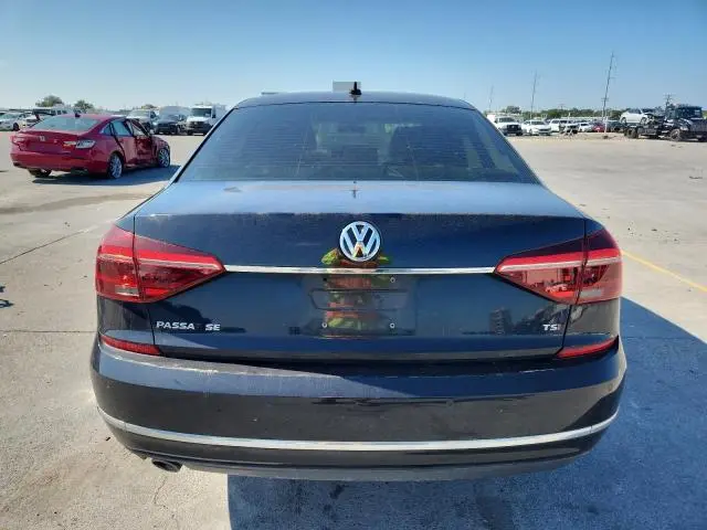 2017 VOLKSWAGEN PASSAT SE  