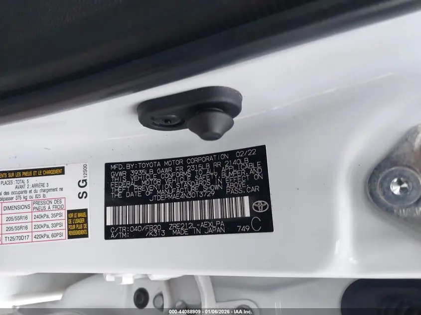 2022 TOYOTA COROLLA LE