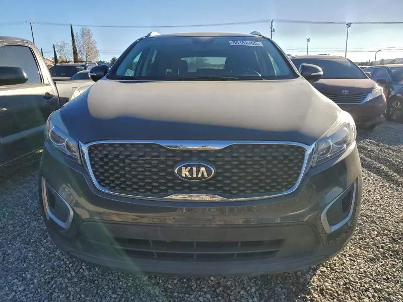 2018 KIA SORENTO LX  