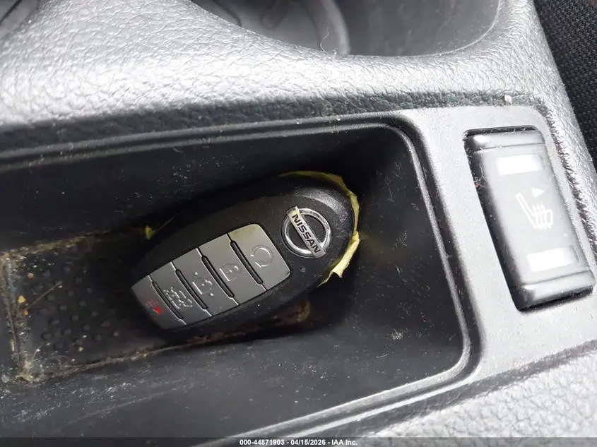 2019 NISSAN ROGUE SV