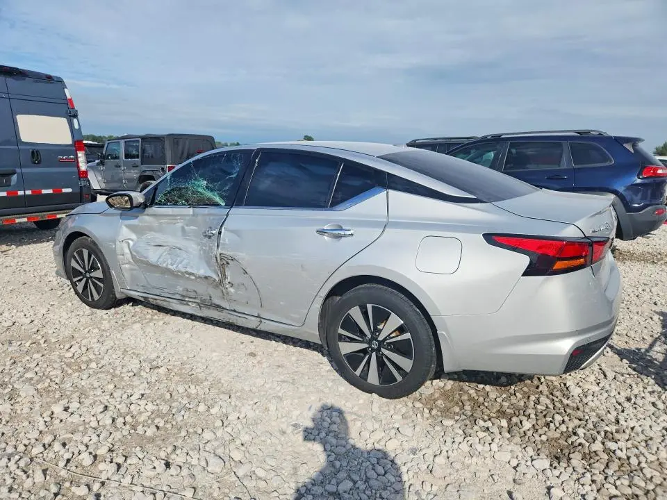 2019 NISSAN ALTIMA SL  