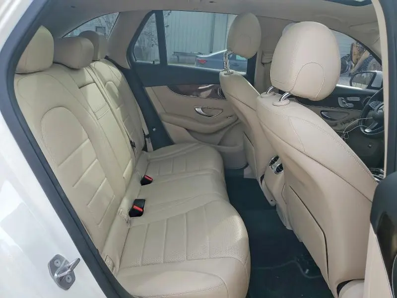 2017 MERCEDES-BENZ GLC 300  