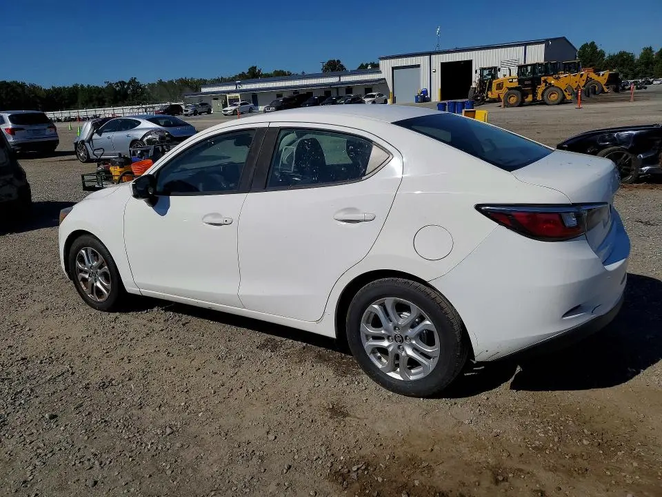 2018 TOYOTA YARIS IA BASE  