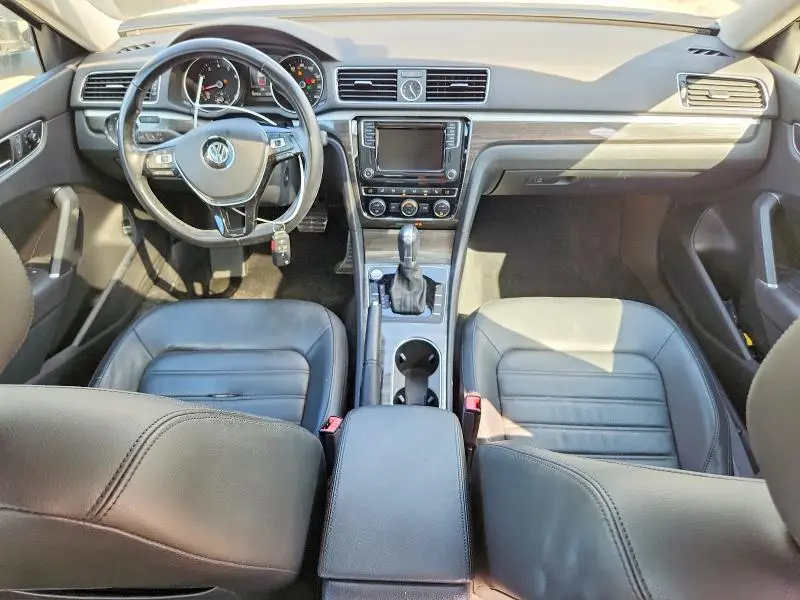 2017 VOLKSWAGEN PASSAT SEL PREMIUM  