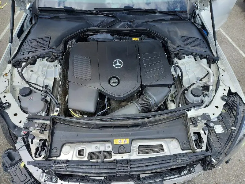 2024 MERCEDES-BENZ C 300  