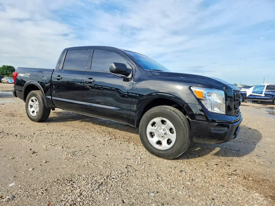 2023 NISSAN TITAN S  