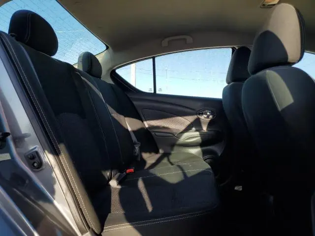 2018 NISSAN VERSA S  