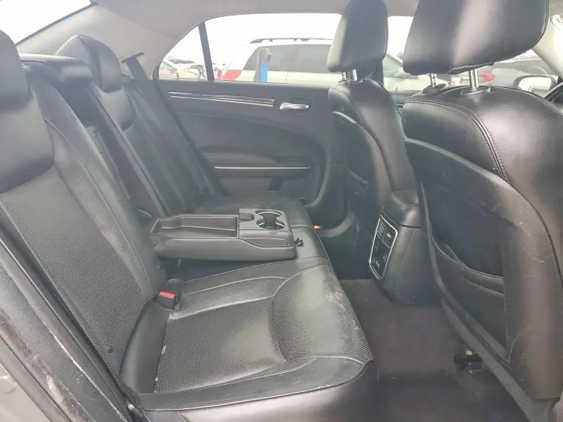 2019 CHRYSLER 300 LIMITED  