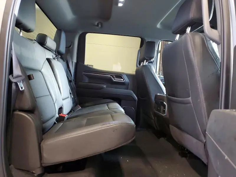 2024 GMC SIERRA K1500 SLT  