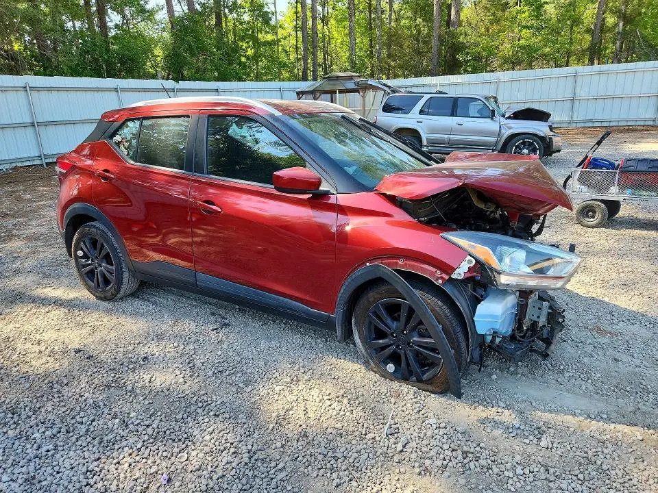2020 NISSAN KICKS SV  