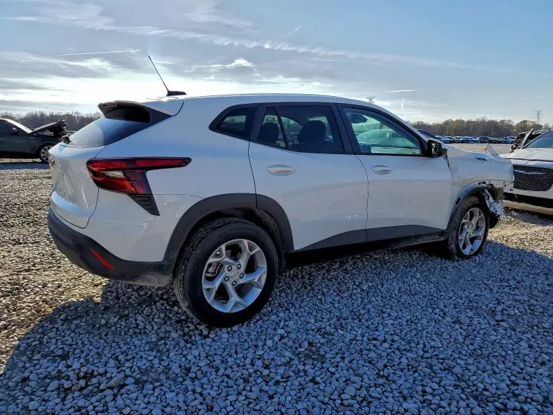 2025 CHEVROLET TRAX LS  