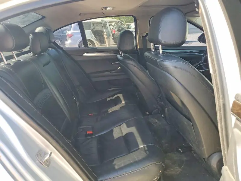 2016 BMW 528 XI  