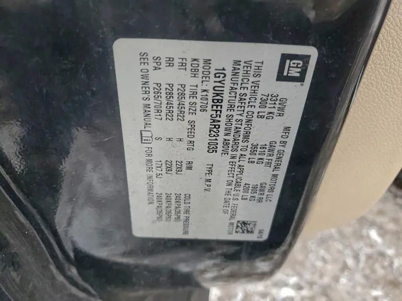 2010 CADILLAC ESCALADE LUXURY  