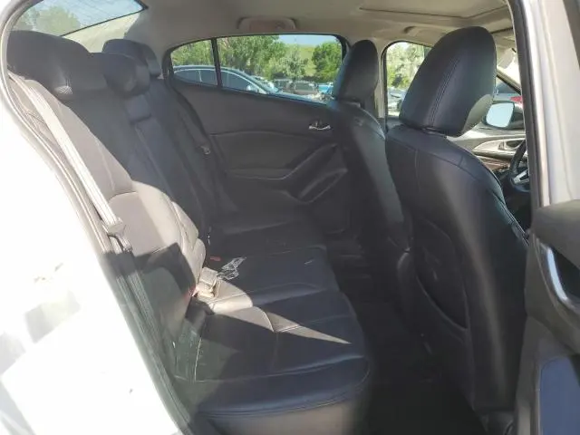 2017 MAZDA 3 TOURING  
