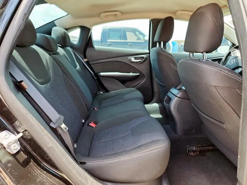 2015 DODGE DART SXT  
