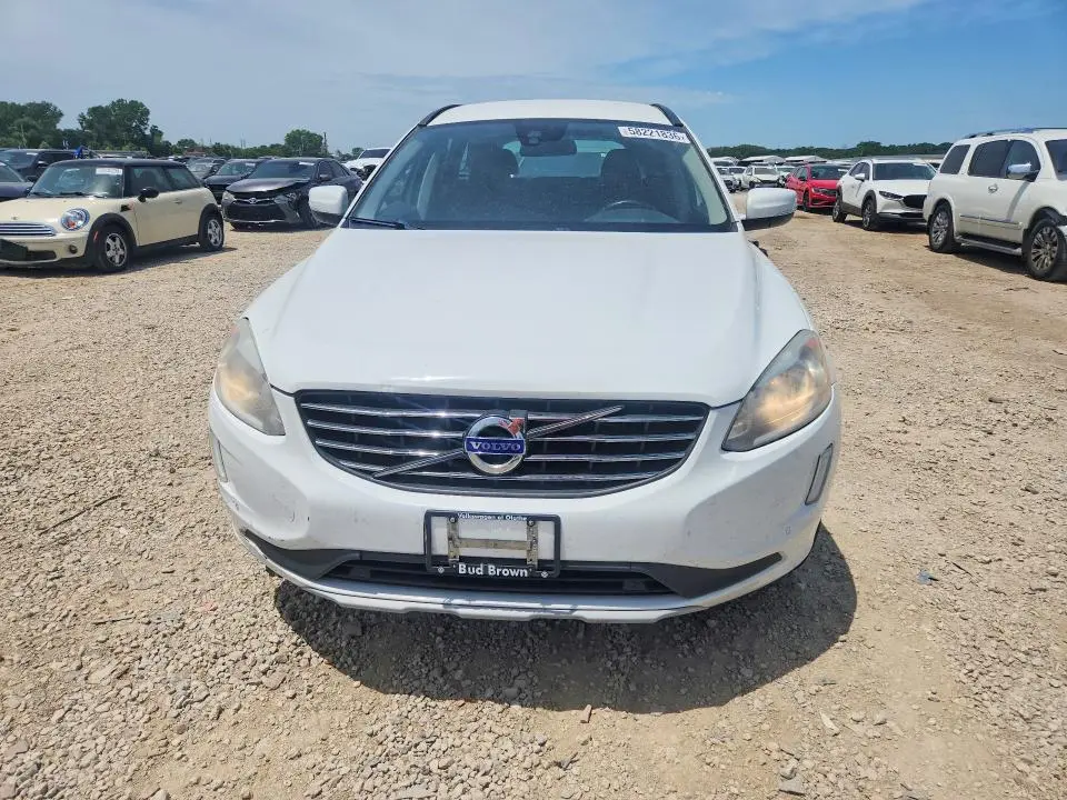 2016 VOLVO XC60 T5  