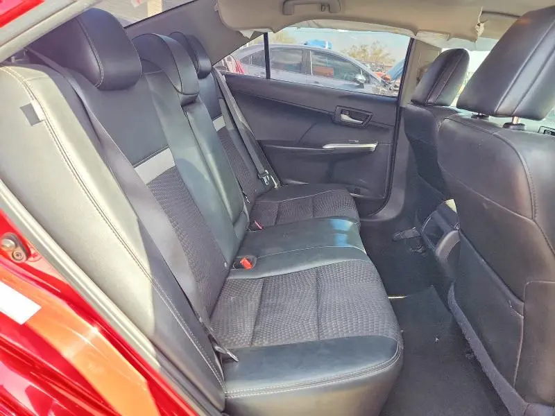 2014 TOYOTA CAMRY SE  