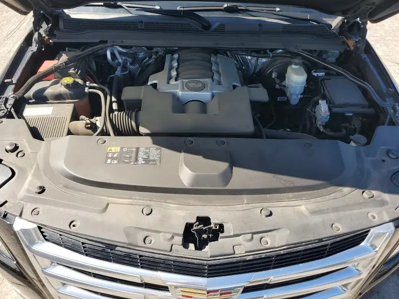 2016 CADILLAC ESCALADE LUXURY  
