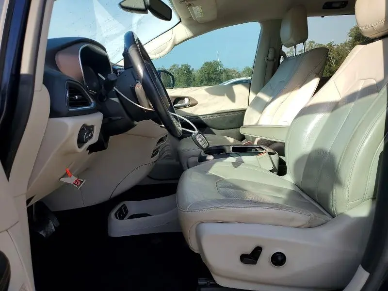 2017 CHRYSLER PACIFICA TOURING L PLUS  