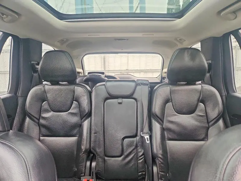 2016 VOLVO XC90 T6  