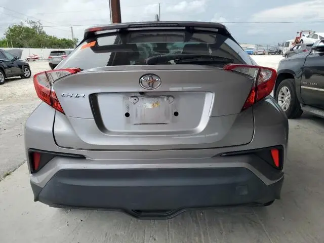 2019 TOYOTA C-HR XLE  