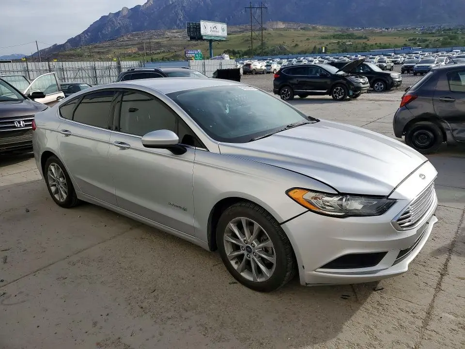 2017 FORD FUSION SE HYBRID  
