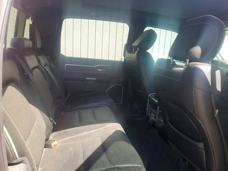 2019 RAM 1500 LARAMIE  