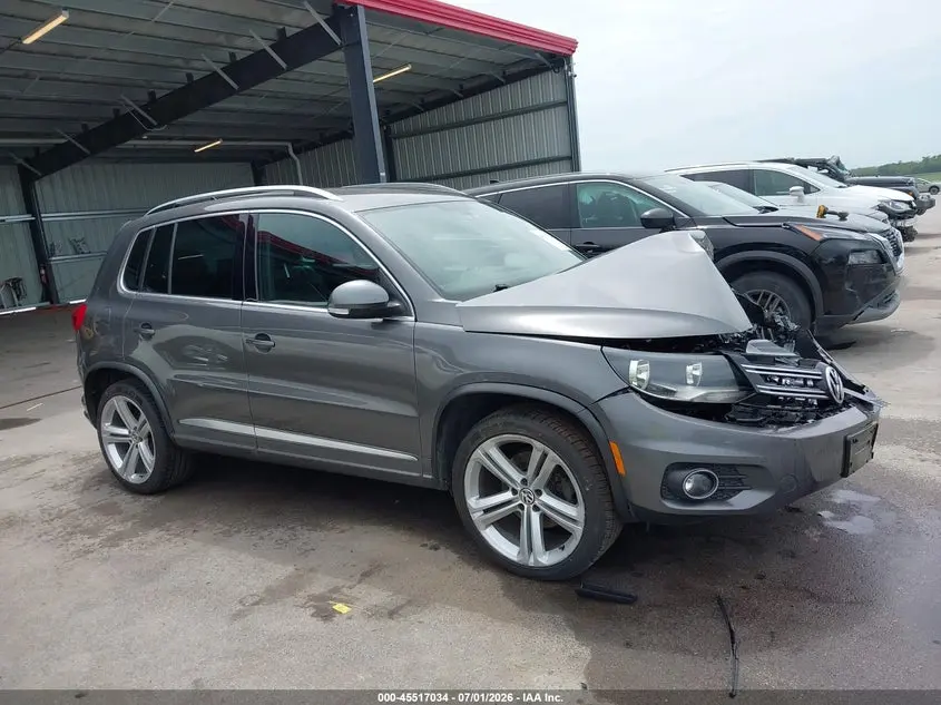 2016 VOLKSWAGEN TIGUAN R-LINE