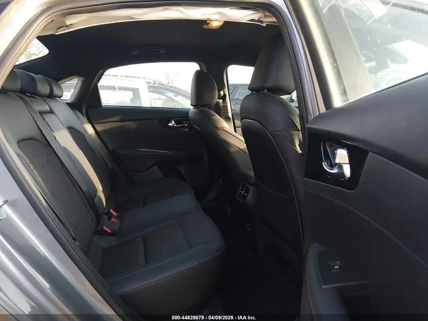 2022 KIA FORTE GT
