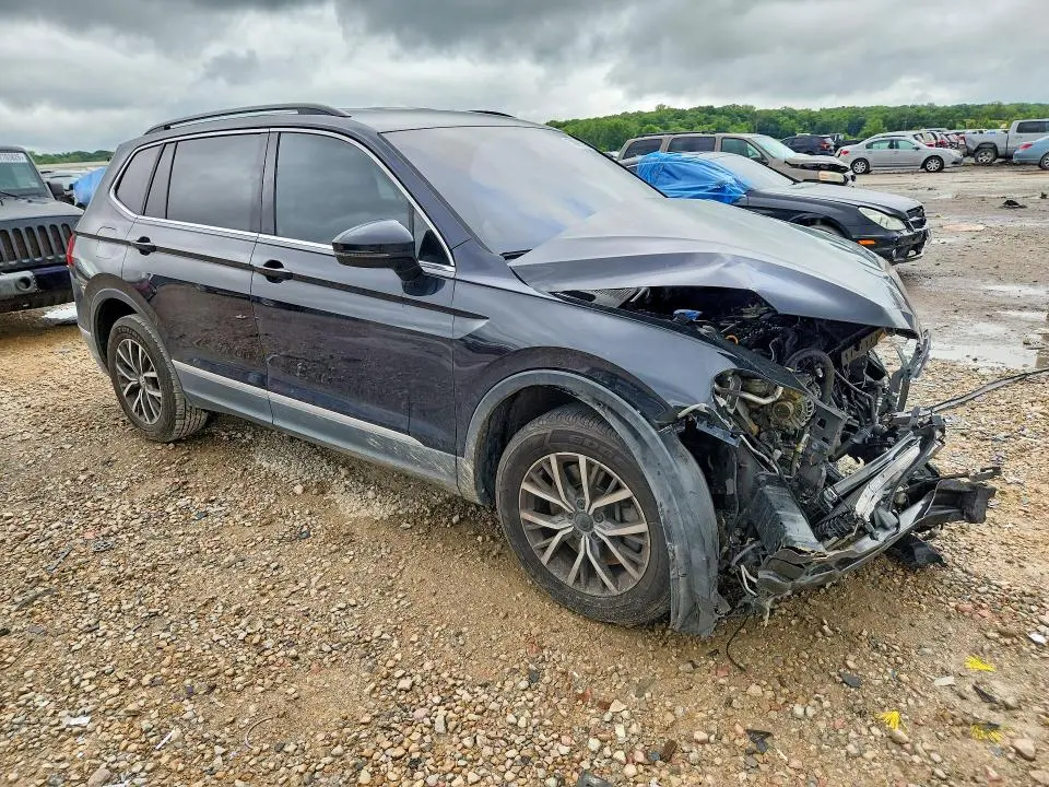 2018 VOLKSWAGEN TIGUAN SE  