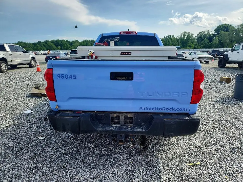 2021 TOYOTA TUNDRA SR  