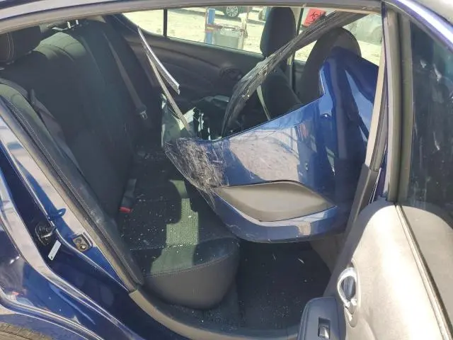 2019 NISSAN VERSA S  