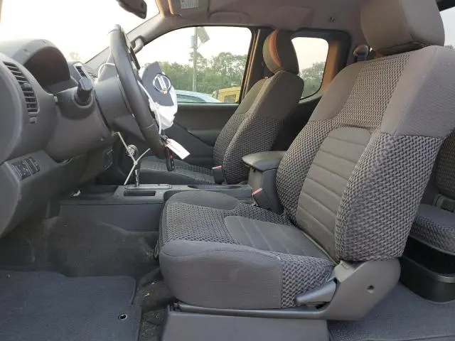 2015 NISSAN FRONTIER SV  