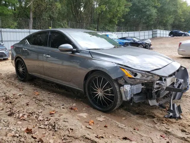 2019 NISSAN ALTIMA SV  