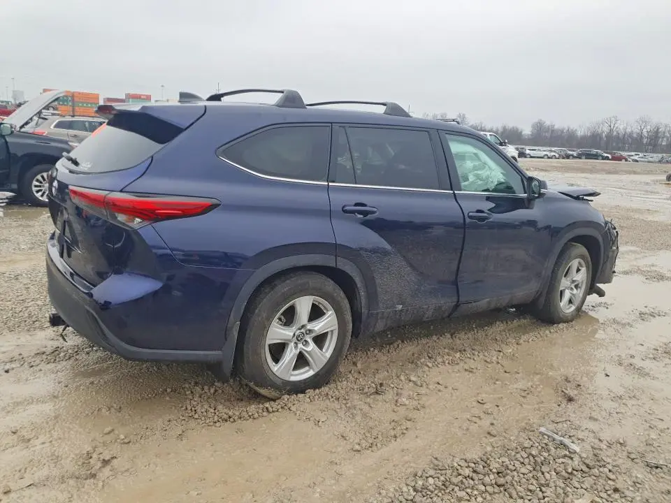 2022 TOYOTA HIGHLANDER L  