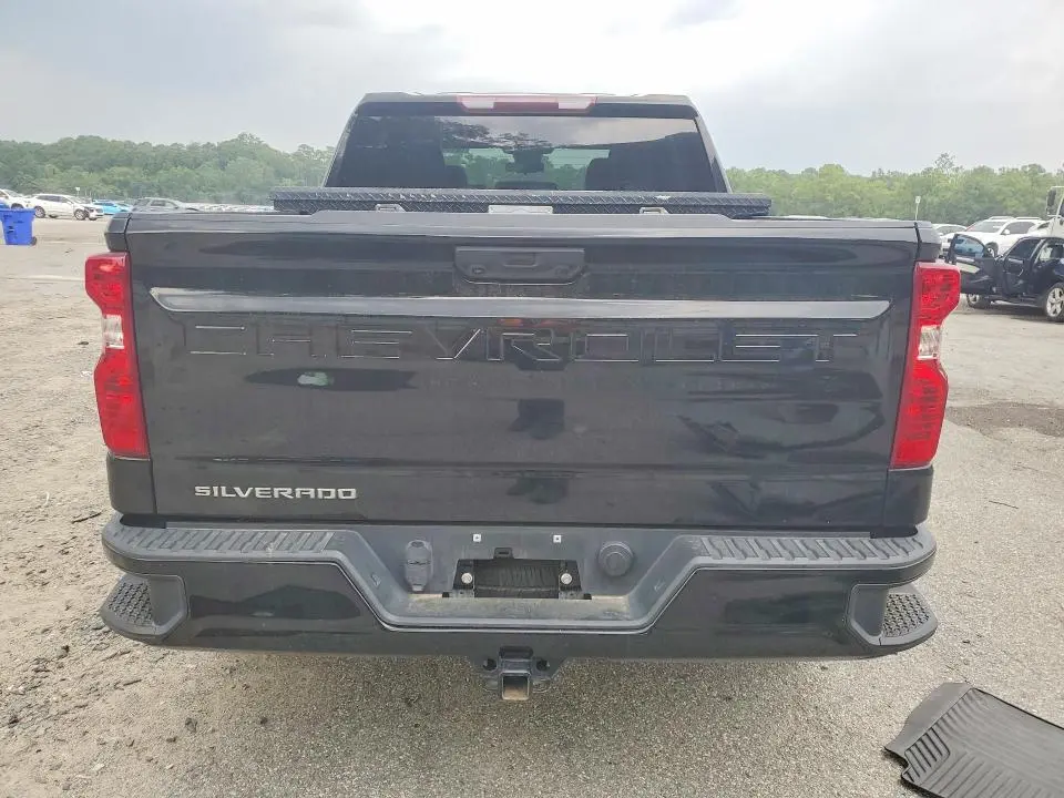 2022 CHEVROLET SILVERADO K1500 CUSTOM  